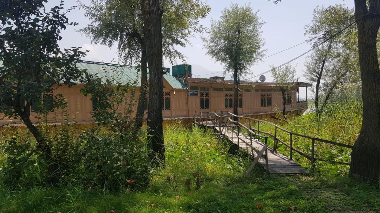 Hotel Kings Houseboats Srīnagar Esterno foto